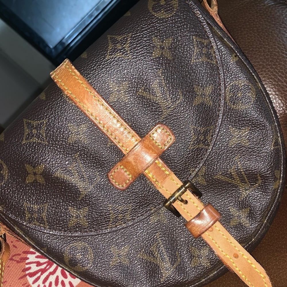 Louis Vuitton chantilly pm